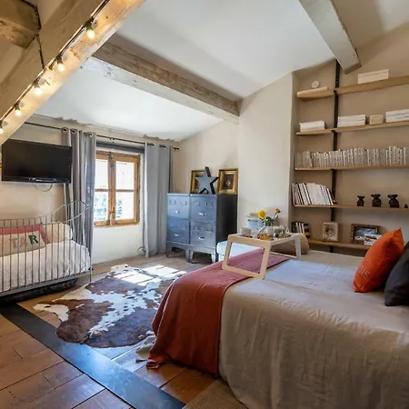 Propriete Avec Piscine Au Coeur Des Vignes De Villa Cassis