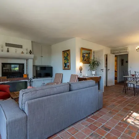 Propriete Avec Piscine Au Coeur Des Vignes De * Cassis